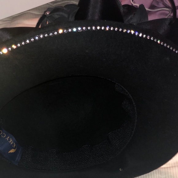 Hat - Picture 4 of 4